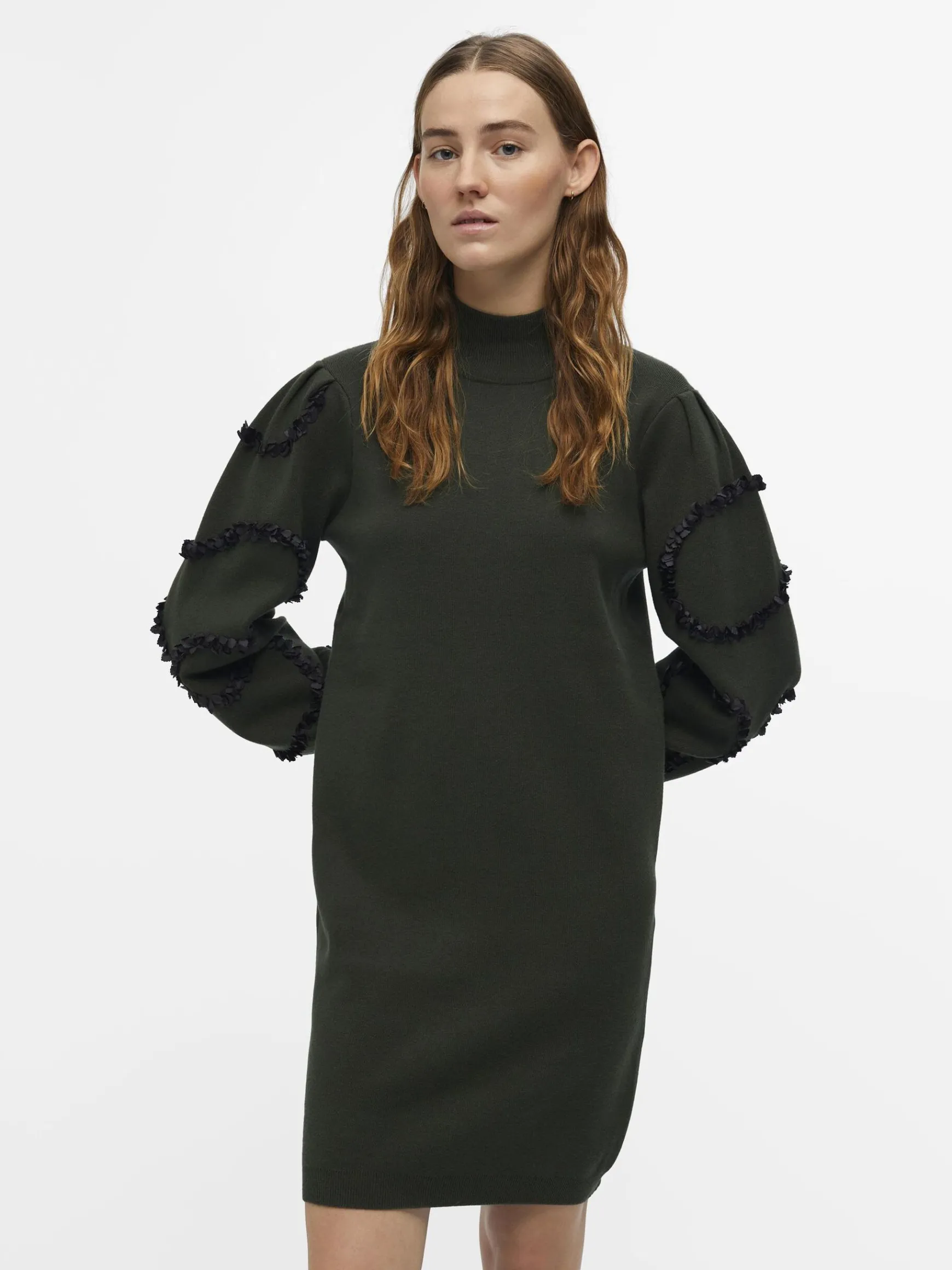 Dame OBJECT BALLONÆRMEDE STRIKKET KJOLE