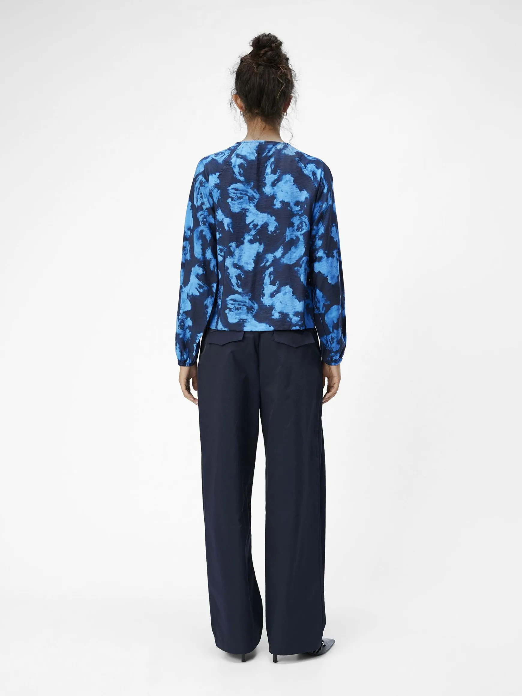 Dame OBJECT BINDELUKNING FORAN TOP