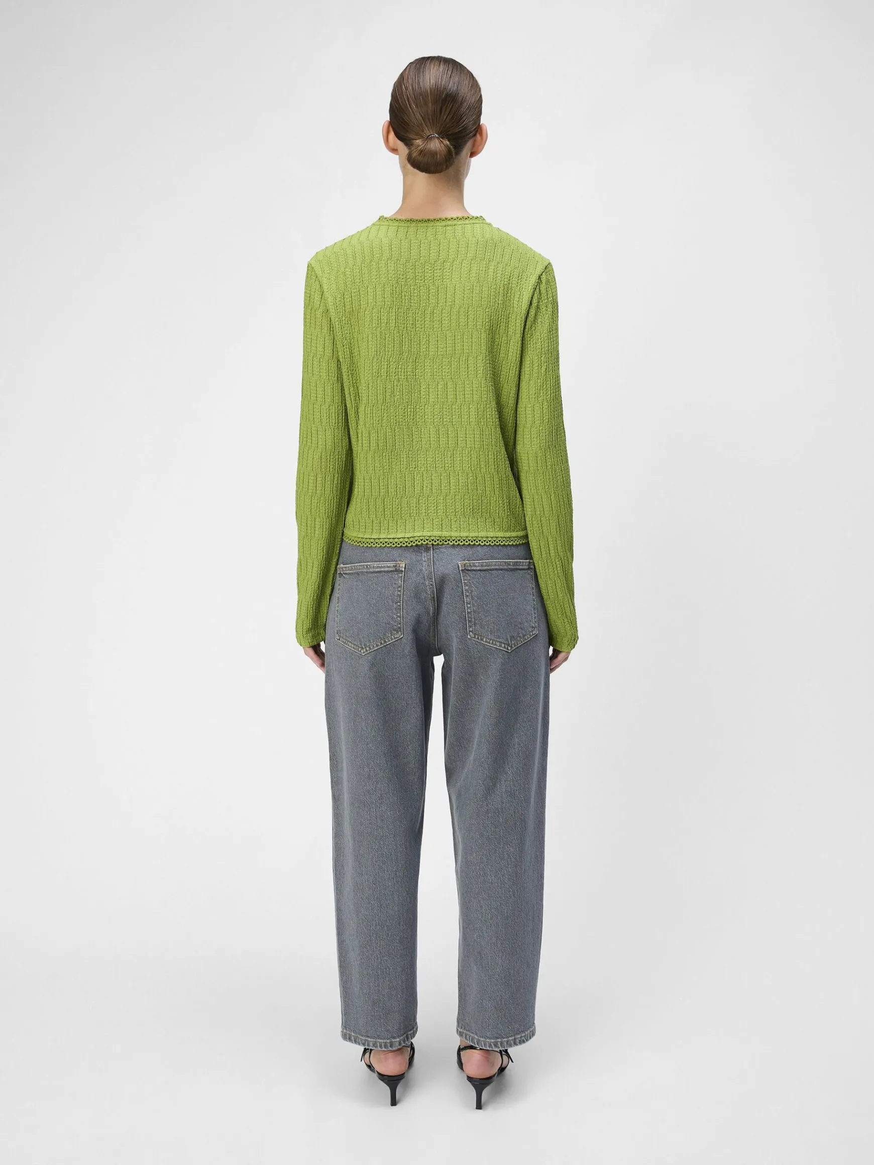 Dame OBJECT BINDELUKNING FORAN TOP