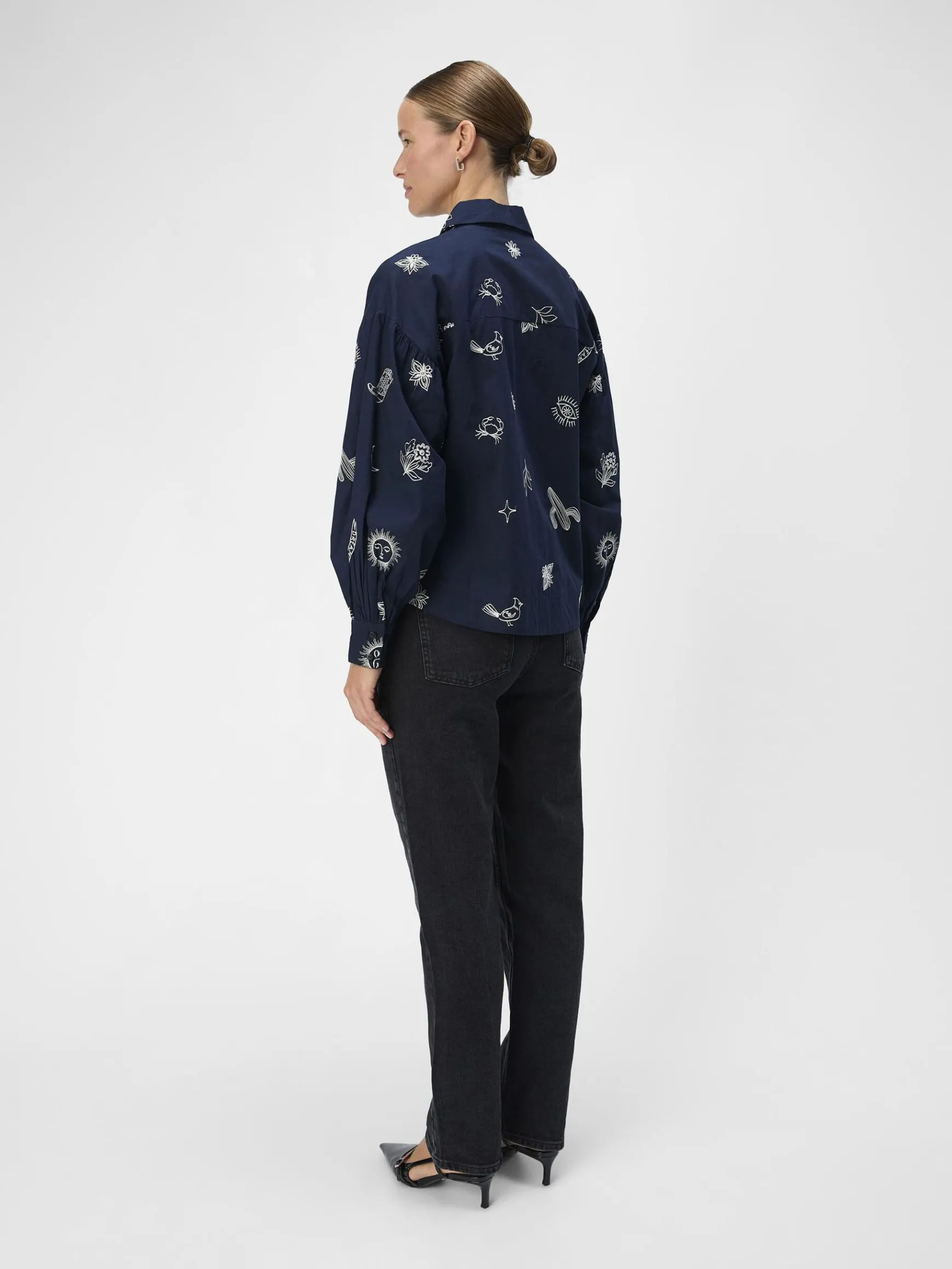 Dame OBJECT BRODERET SKJORTE