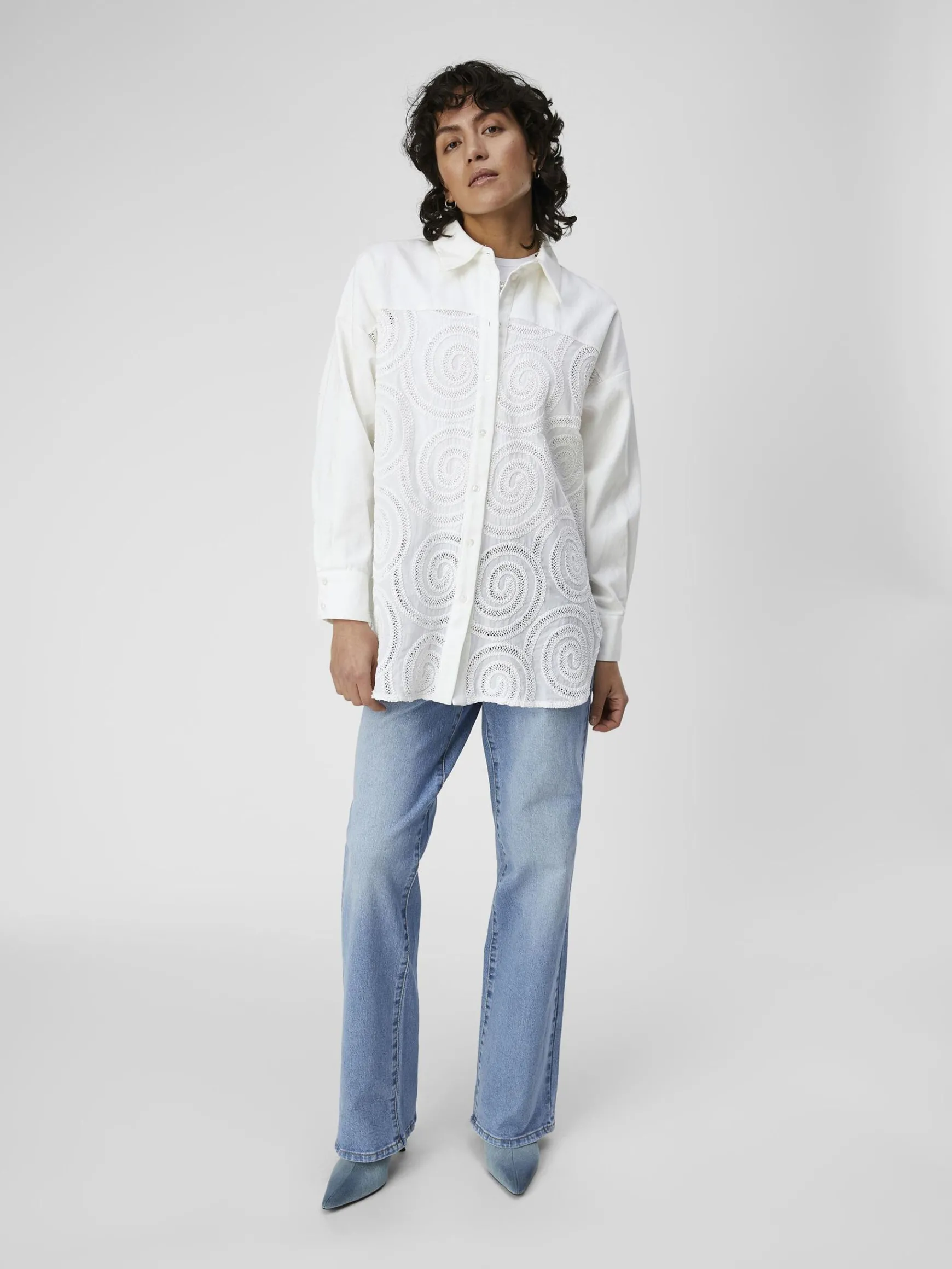 Dame OBJECT BRODERET SKJORTE