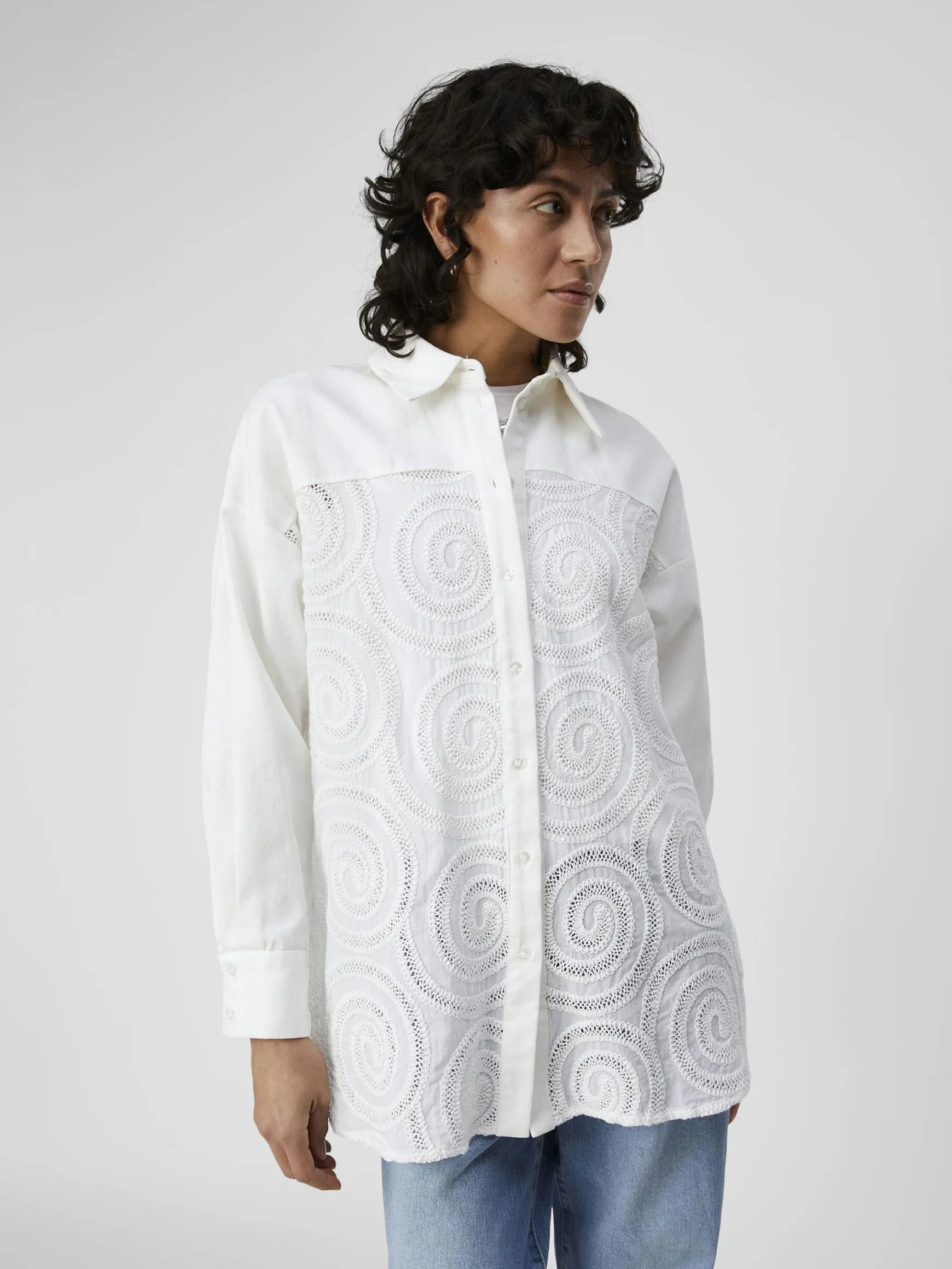 Dame OBJECT BRODERET SKJORTE