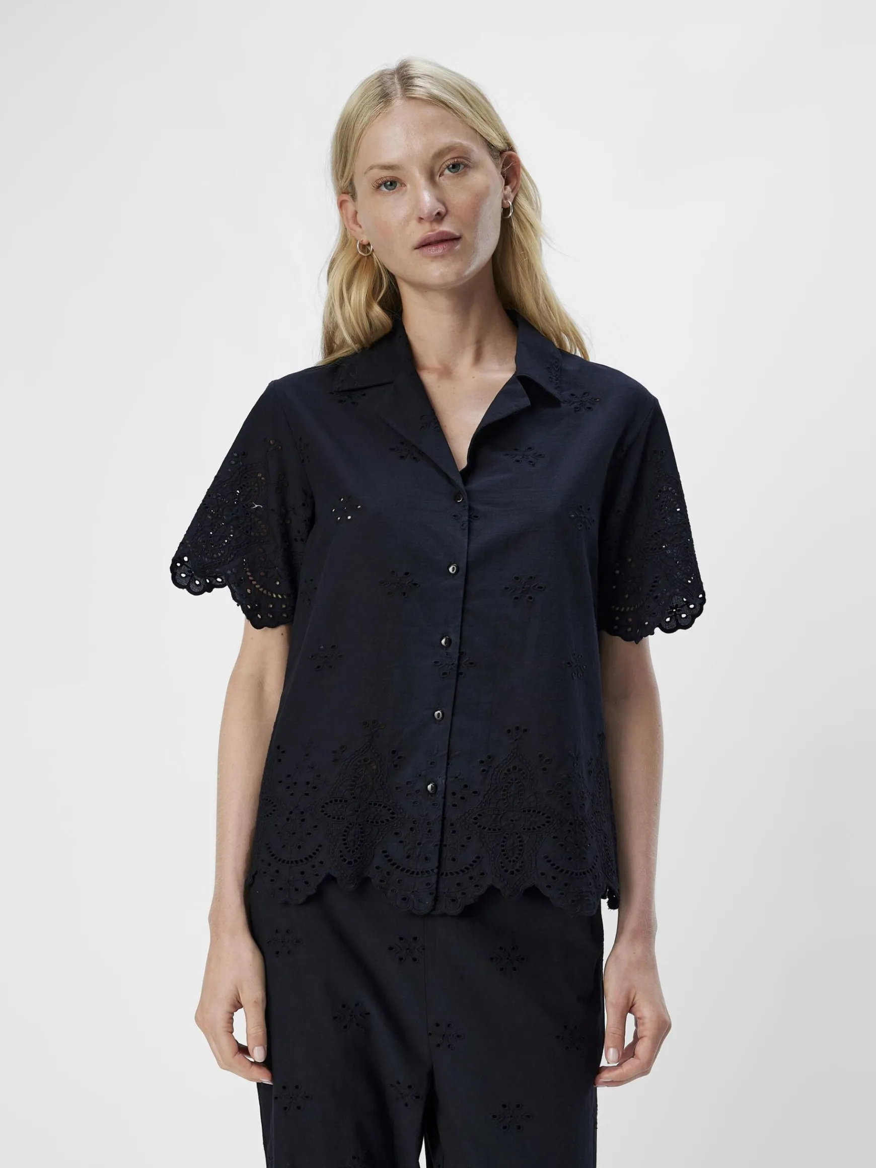 Dame OBJECT BRODERIE ANGLAISE SKJORTE