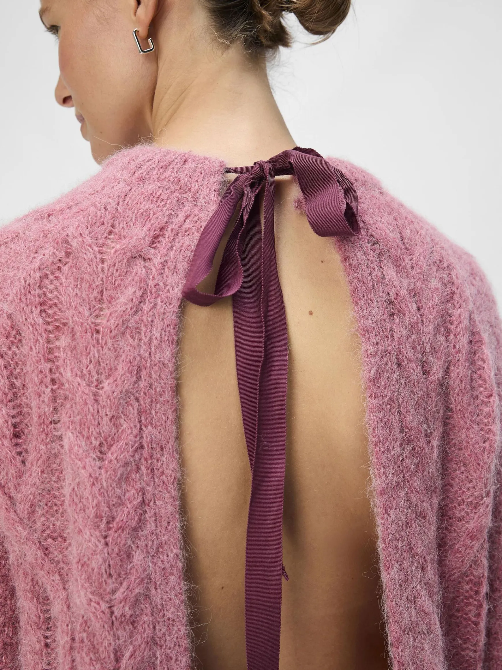 Dame OBJECT DETALJERET STRIKTRØJE