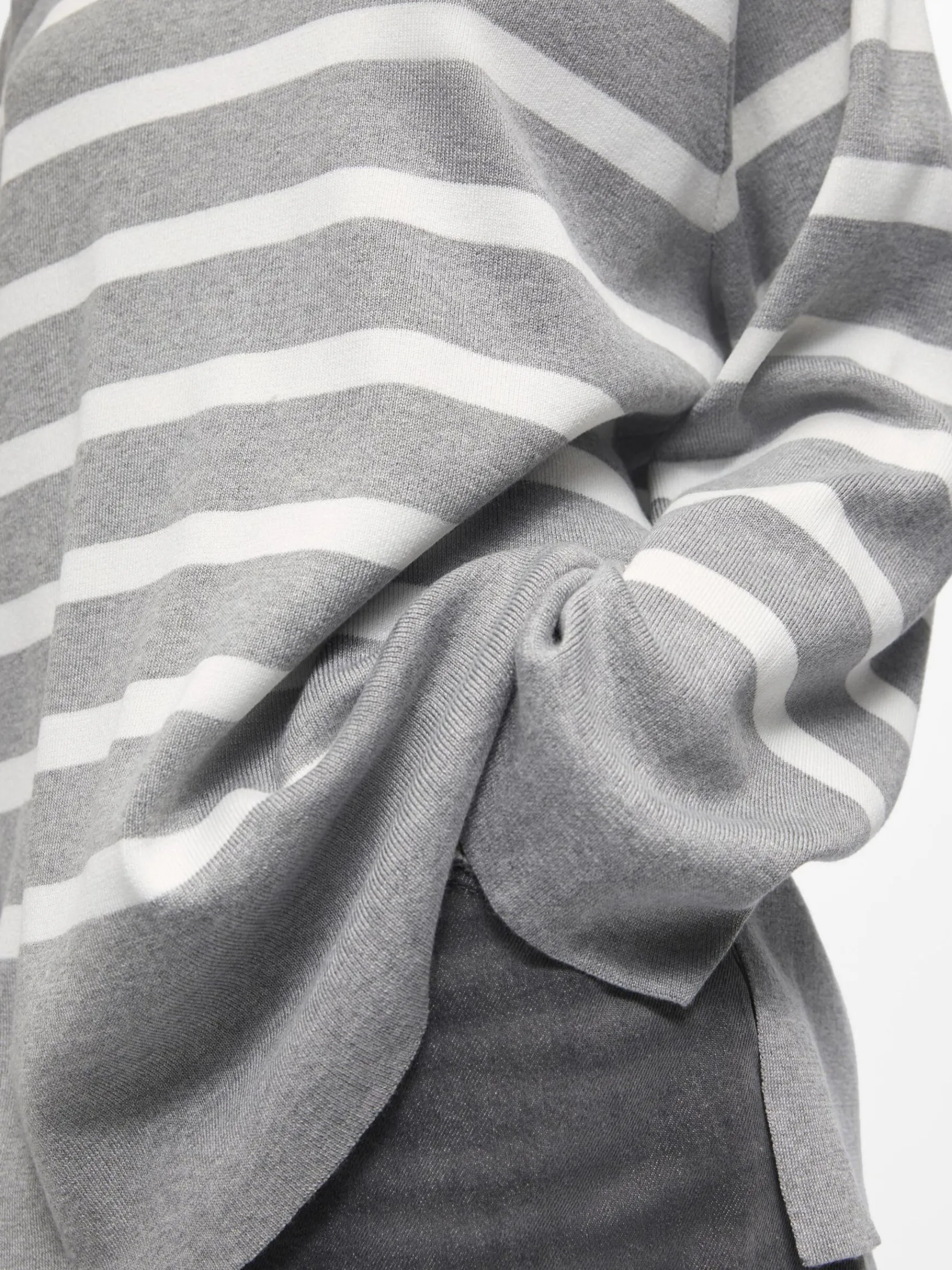 Dame OBJECT OBJESTER PULLOVER