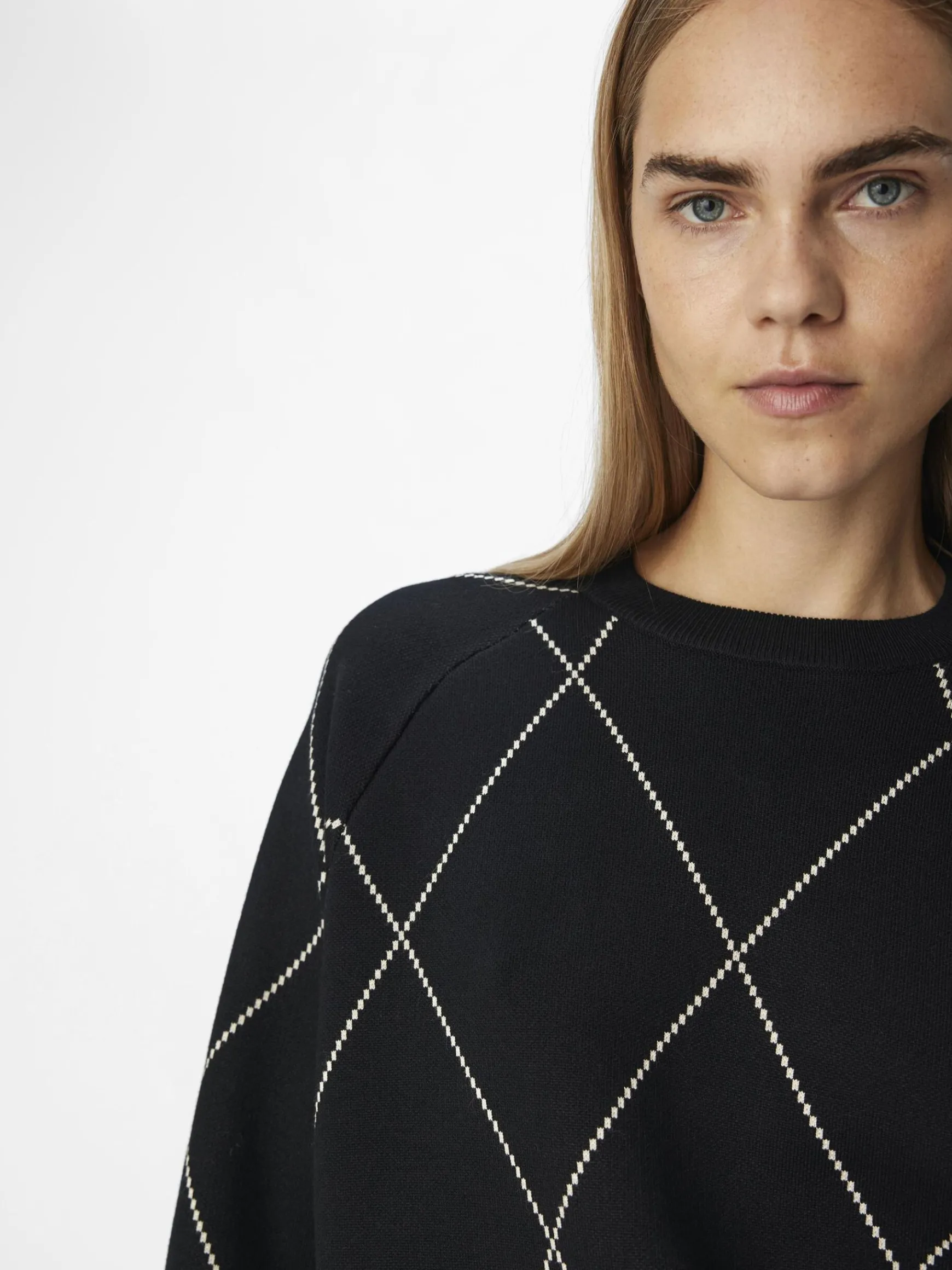 Dame OBJECT OBJESTER STRIKTRØJE