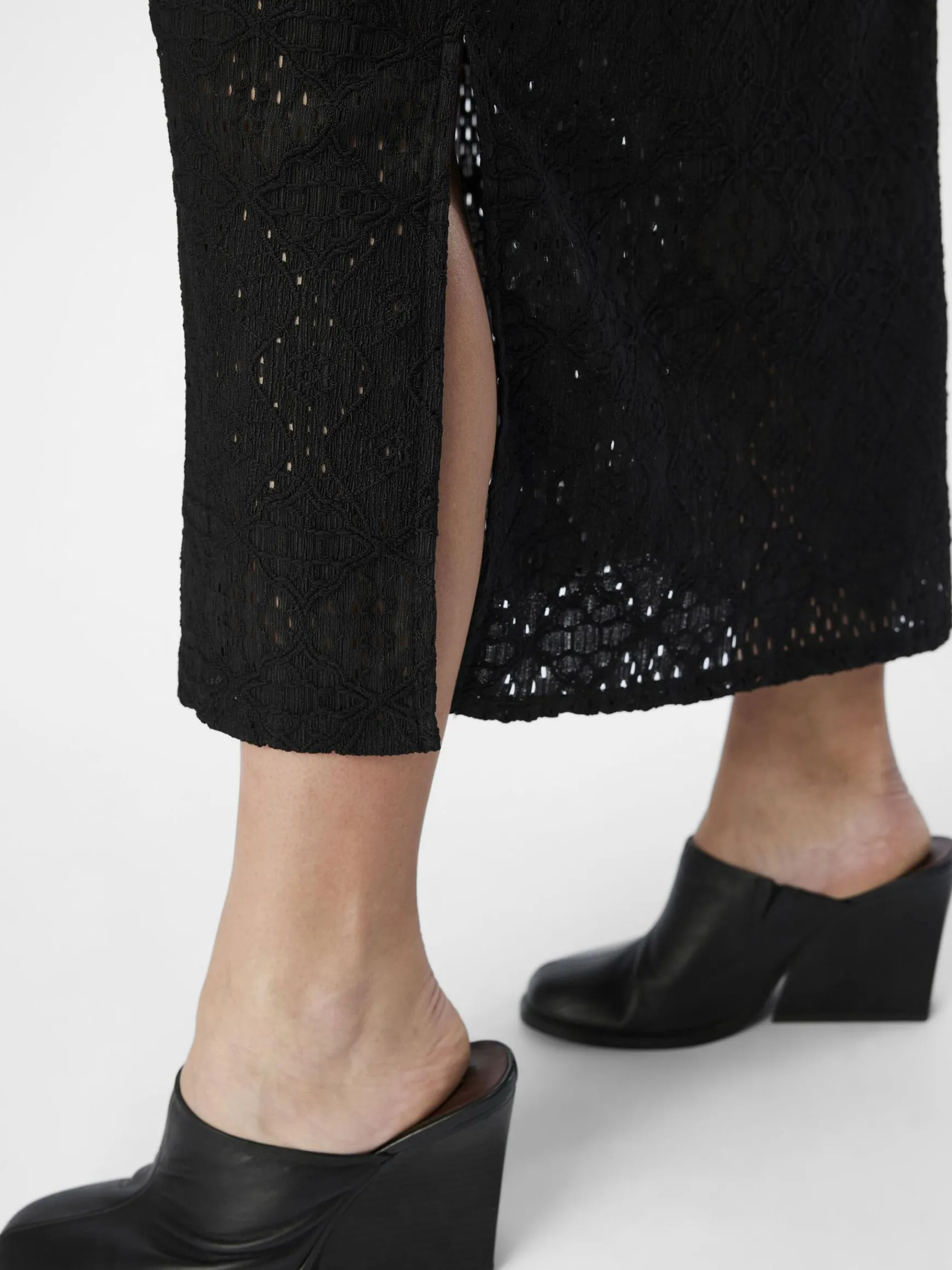 Dame OBJECT OBJFEODORA MAXINEDERDEL