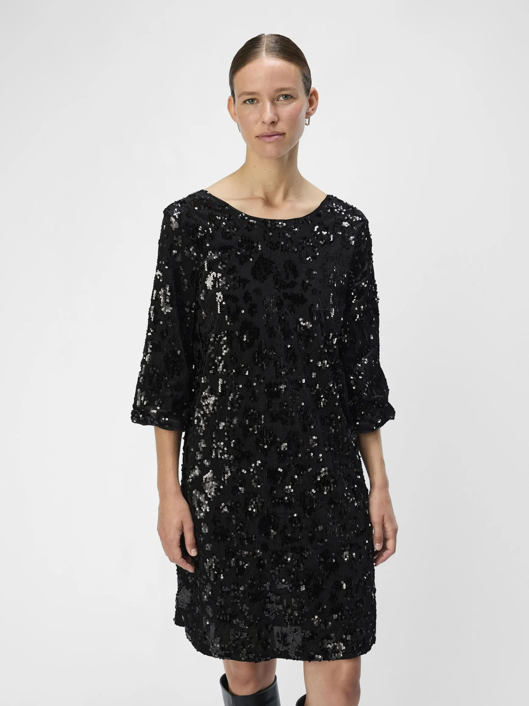 Dame OBJECT PAILLET KORT KJOLE