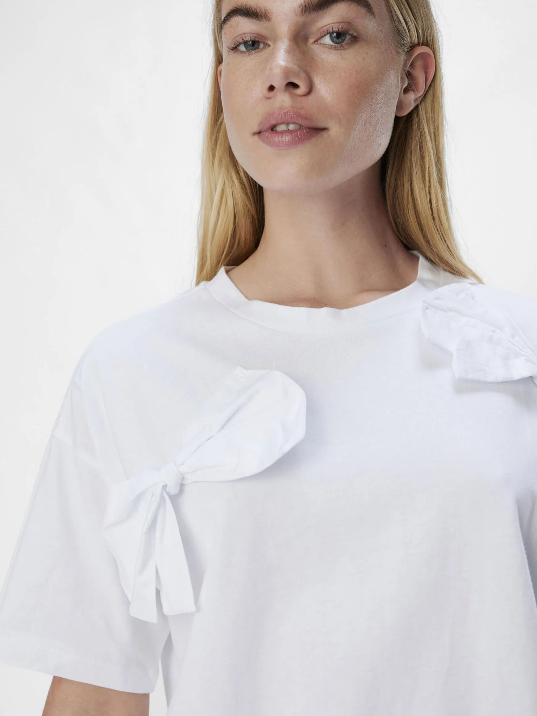 Dame OBJECT SLØJFE T-SHIRT