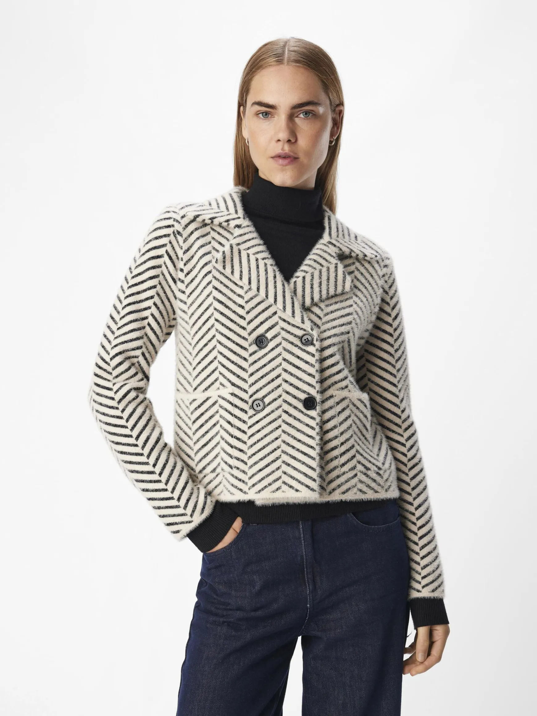 Dame OBJECT STRIKKET JAKKE