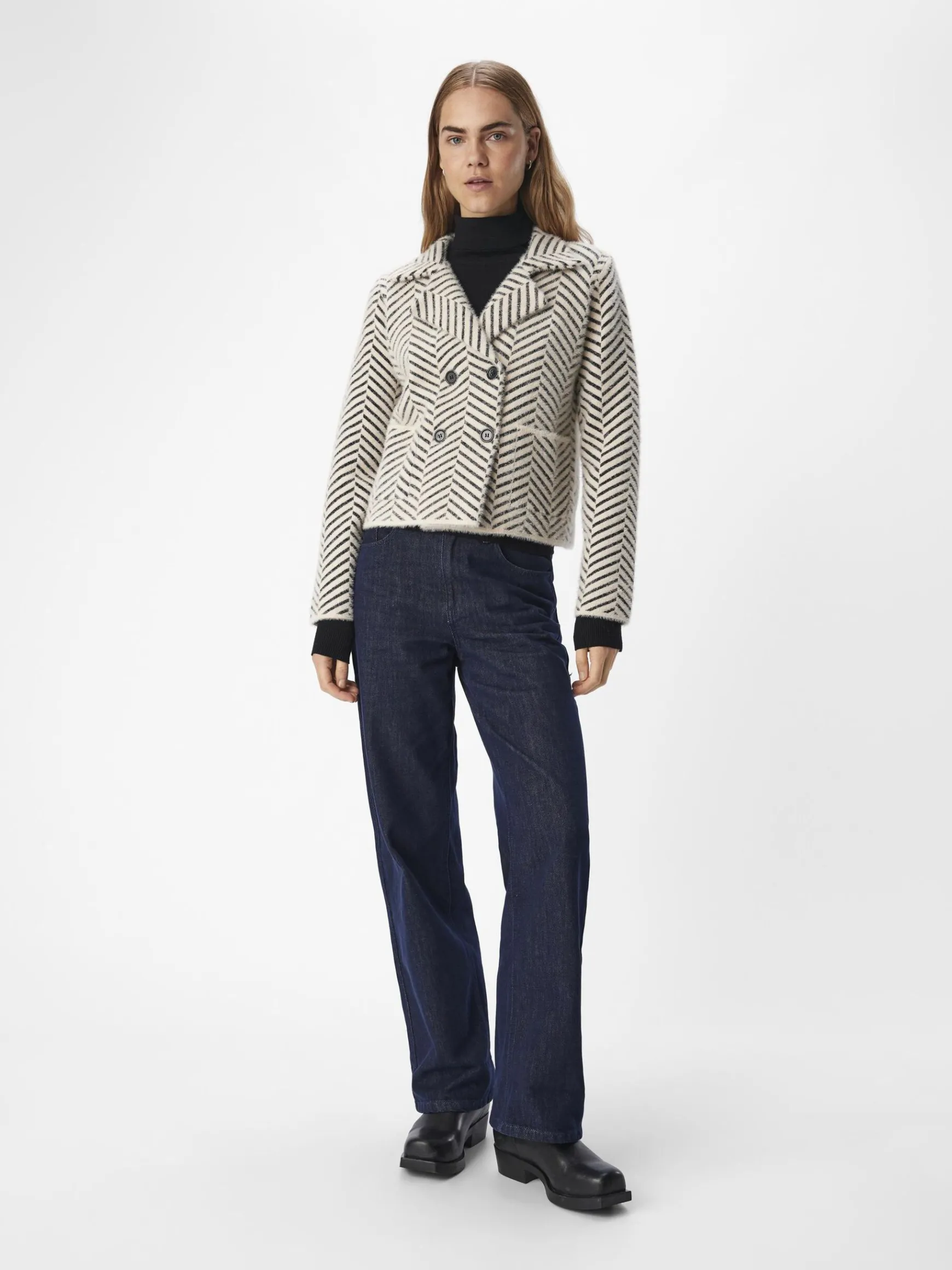 Dame OBJECT STRIKKET JAKKE