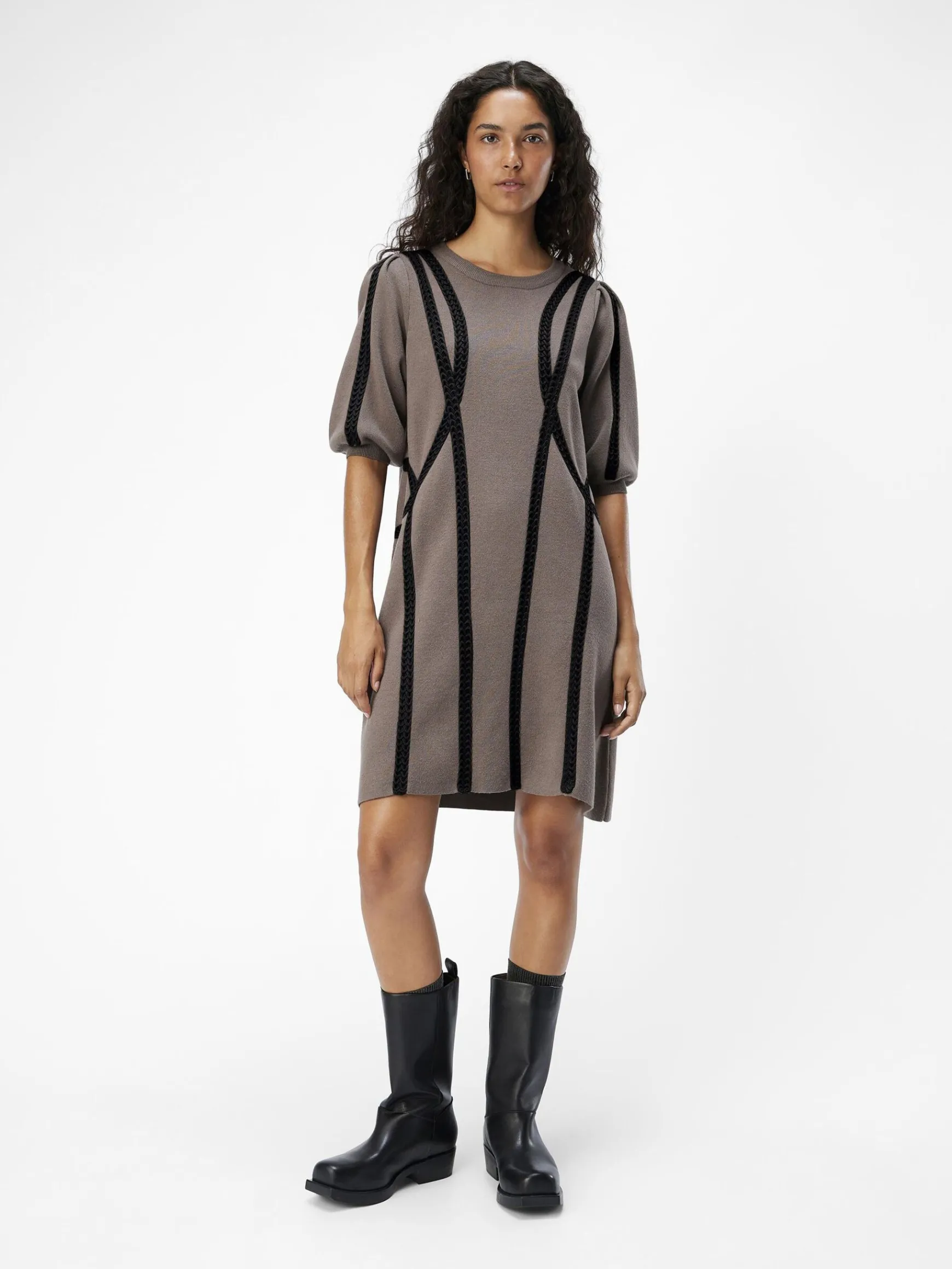 Dame OBJECT STRIKKET MIDIKJOLE