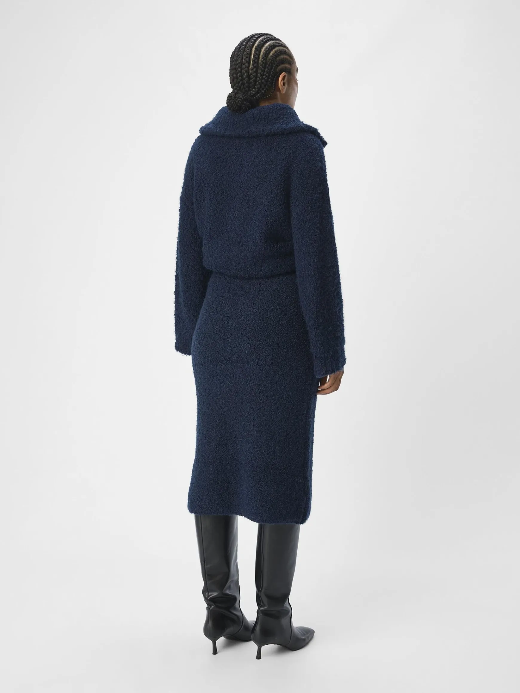 Dame OBJECT STRIKKET MIDINEDERDEL