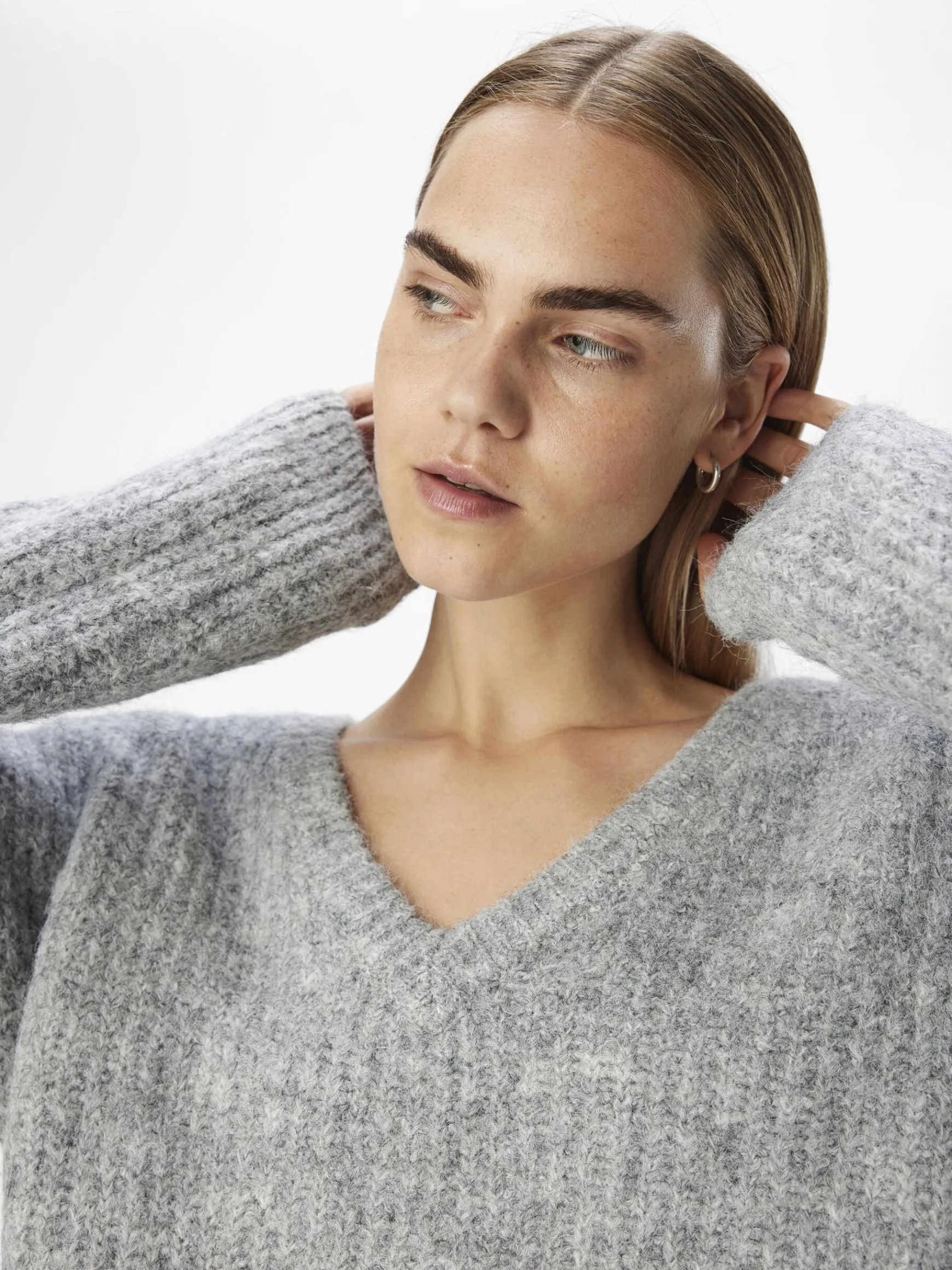 Dame OBJECT V-HALS STRIKTRØJE