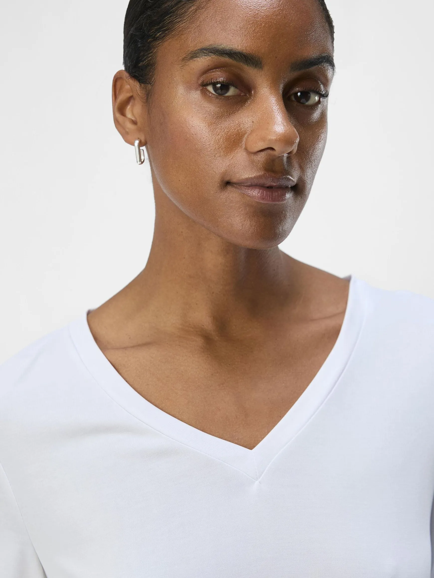 Dame OBJECT V-HALSET TOP MED LANGE ÆRMER